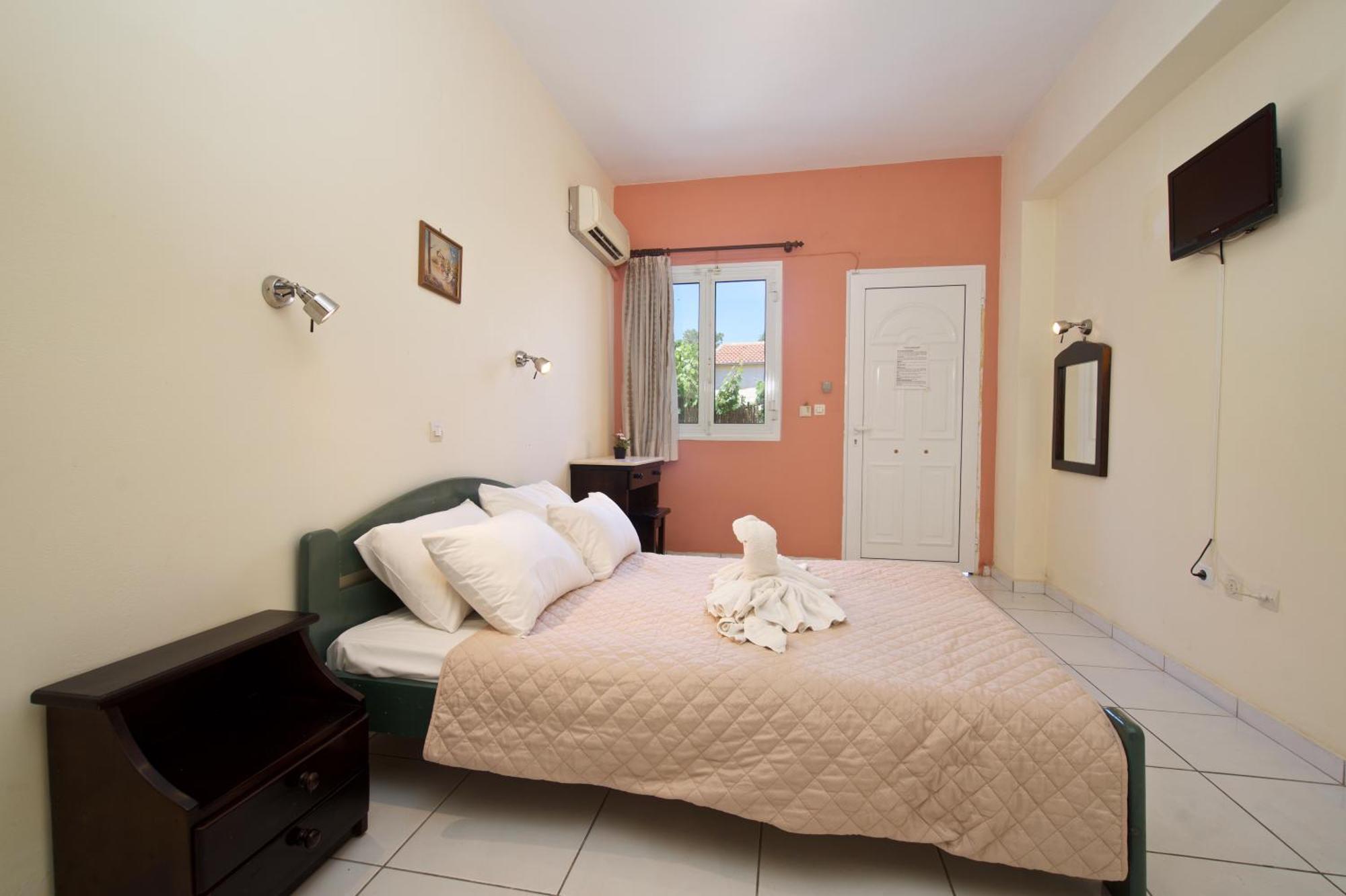 Theodora Studios & Apartments Skala  Εξωτερικό φωτογραφία