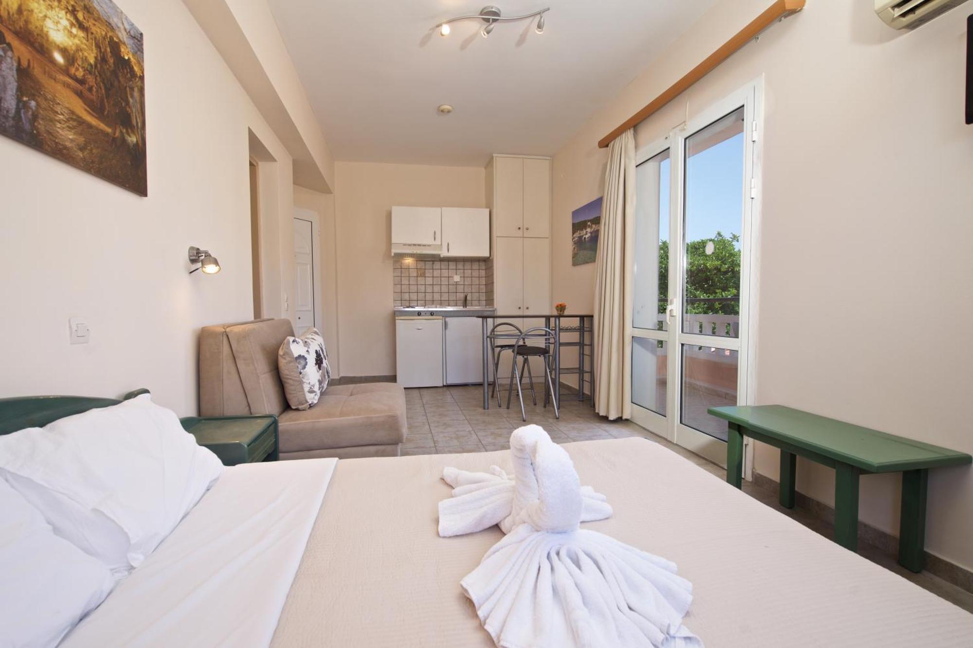Theodora Studios & Apartments Skala  Εξωτερικό φωτογραφία